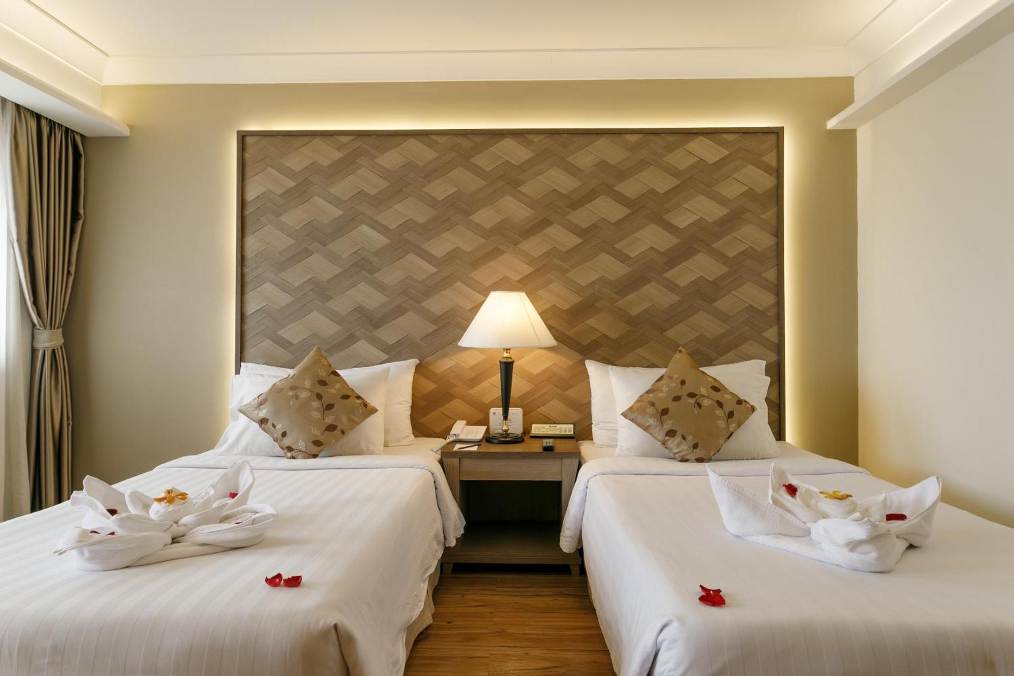 Amora Thapae Hotel Chiang Mai Bagian luar foto