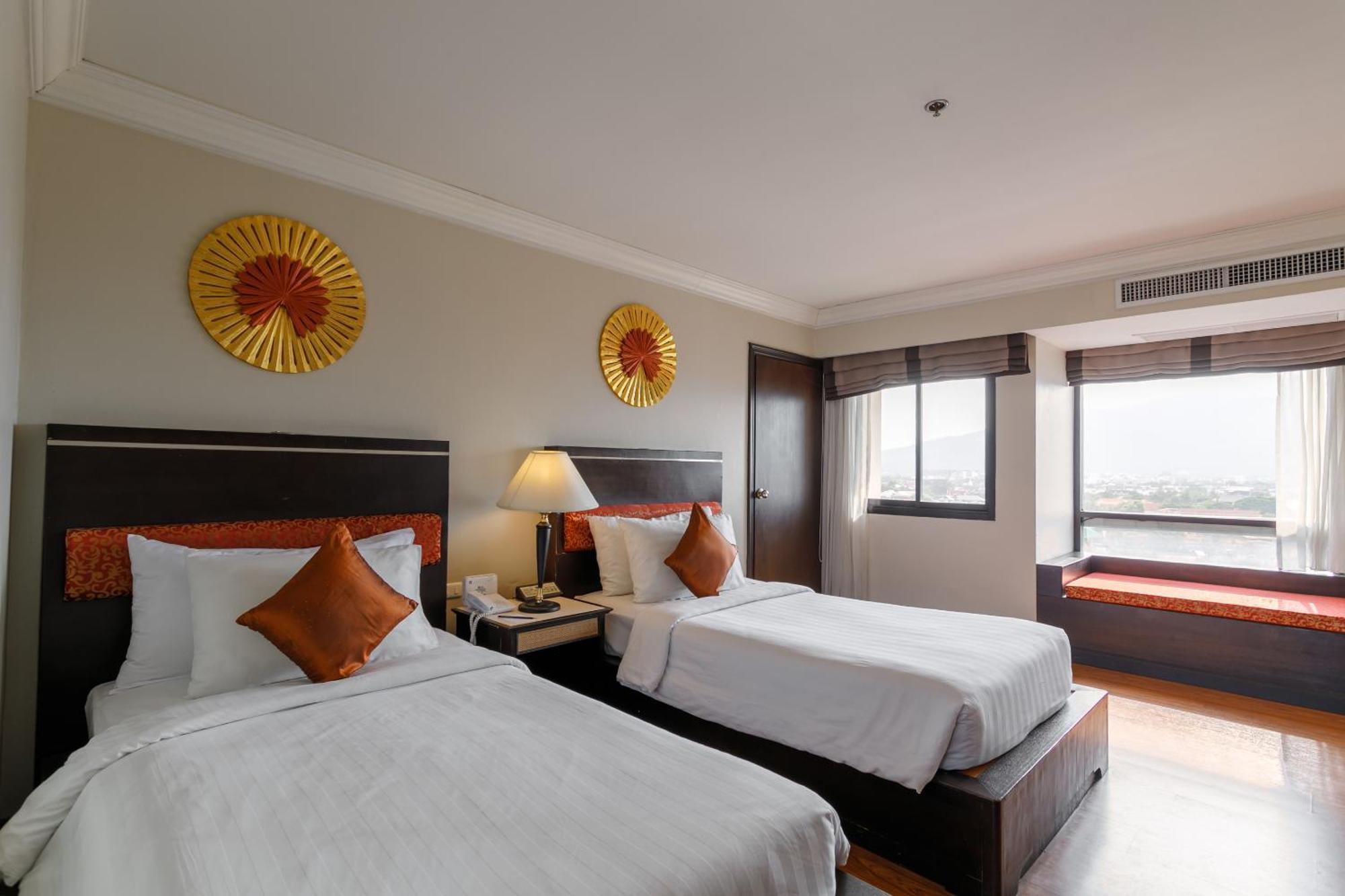 Amora Thapae Hotel Chiang Mai Bagian luar foto